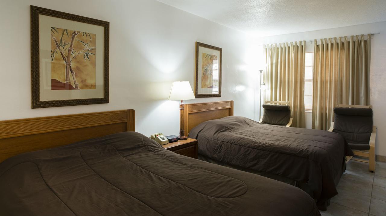 Carriage House Resort Диърфийлд Бийч Екстериор снимка